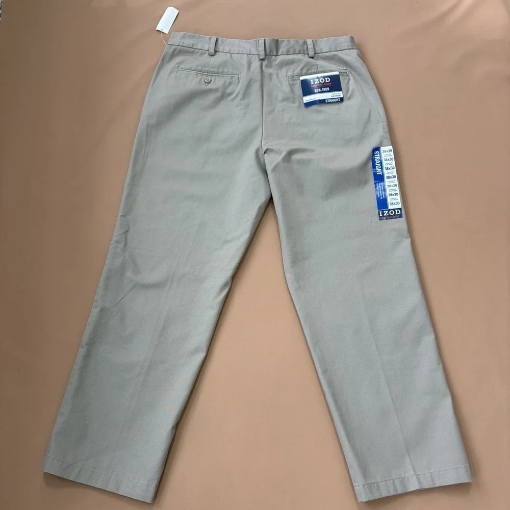 IZOD American Chino Pants Mens 38x30 (29) Khaki Straight Fit Flat Front New Golf